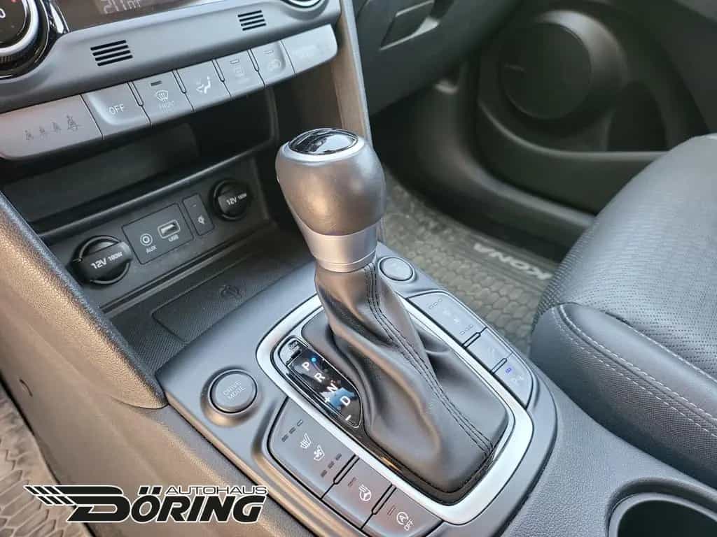 Hyundai KONA Premium 1.6 Automatik 4WD Leder Sitzheizung 08/2018-photo-17