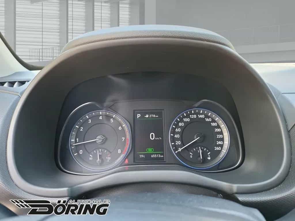 Hyundai KONA Premium 1.6 Automatik 4WD Leder Sitzheizung 08/2018-photo-6