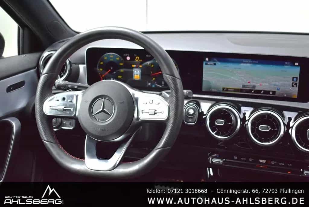 Mercedes-Benz A 250 AMG/NIGHT/ TEMPOMAT/LED/CAR-PLAY/7G 06/2018-photo-12