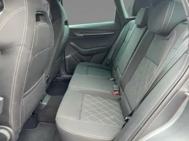 Skoda Karoq Sportline 1.5 TSI DSG Navi ACC Rückfahrk. 08/2024-photo-6