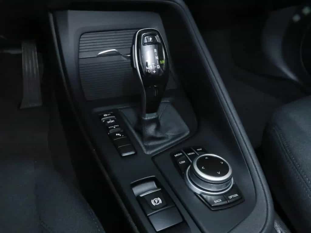 BMW X1 sDrive18i Kamera Panorama LED HIFI  Lordosen 04/2022-photo-10
