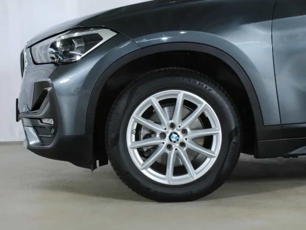 BMW X1 sDrive18i Kamera Panorama LED HIFI  Lordosen 04/2022-photo-11