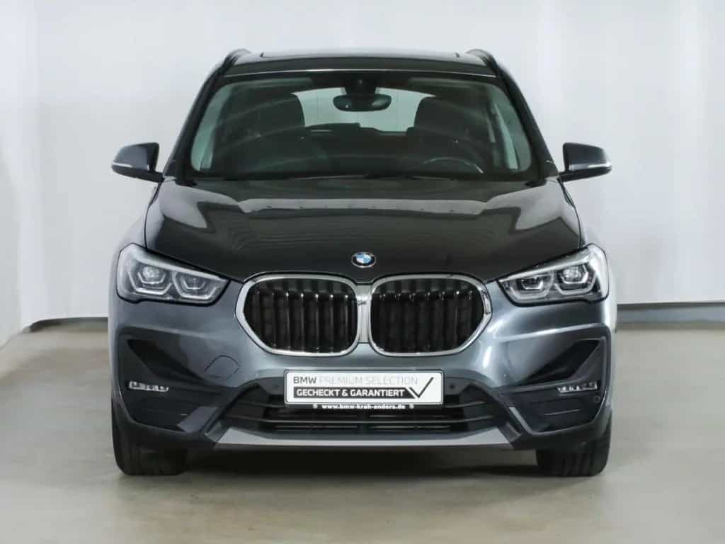 BMW X1 sDrive18i Kamera Panorama LED HIFI  Lordosen 04/2022-photo-4