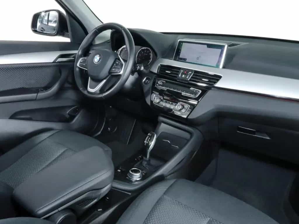 BMW X1 sDrive18i Kamera Panorama LED HIFI  Lordosen 04/2022-photo-7