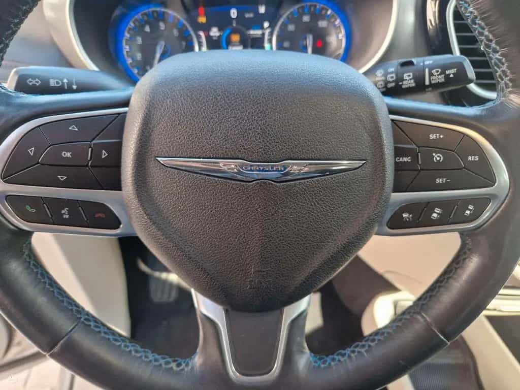 Chrysler Pacifica Touring L 10/2021-photo-9