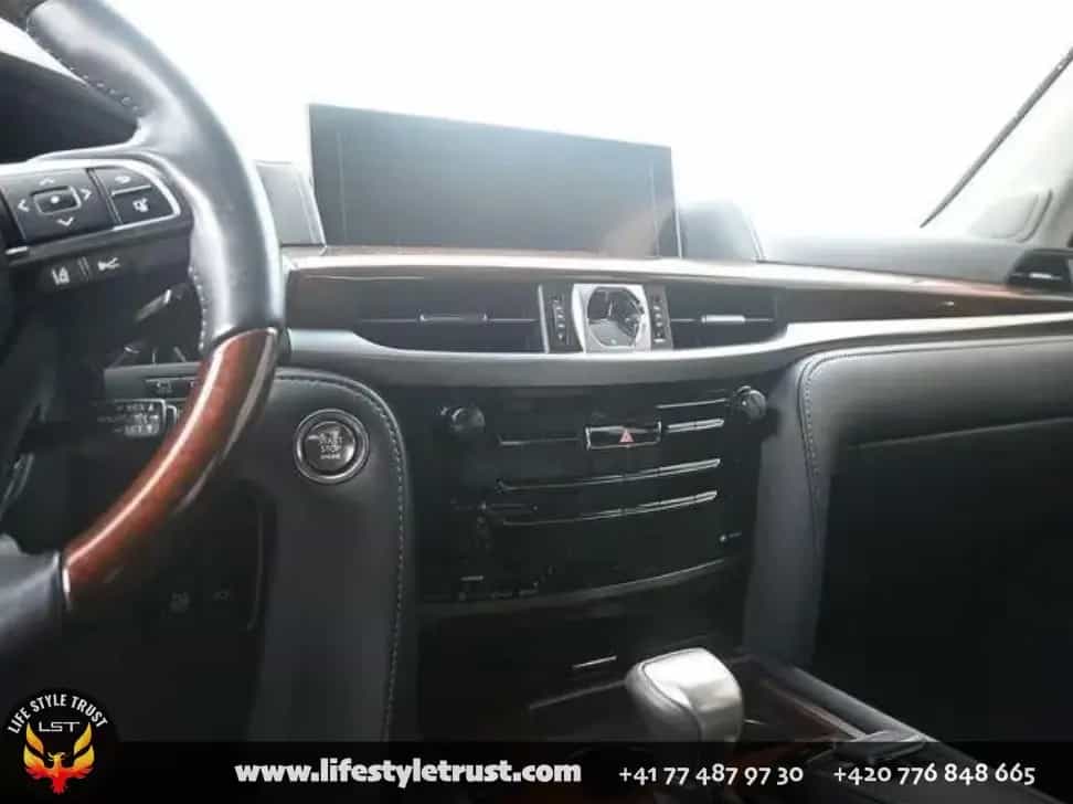 Lexus LX 570 LUXURY -2019- € 69.500 T1 04/2019-photo-12