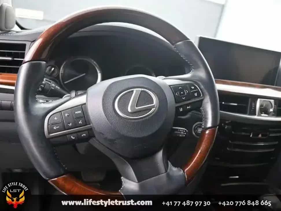 Lexus LX 570 LUXURY -2019- € 69.500 T1 04/2019-photo-17