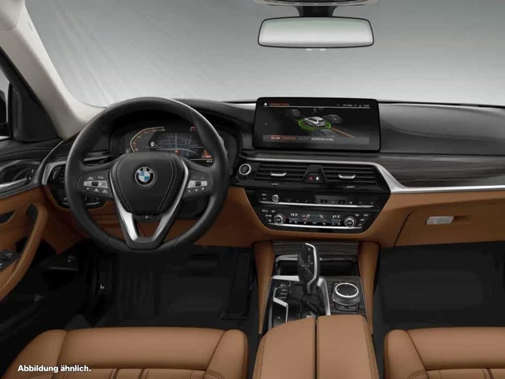 BMW 5 Series 530i Touring AHK|Head-Up|HiFi|Pano|DAProf. 03/2021-photo-3