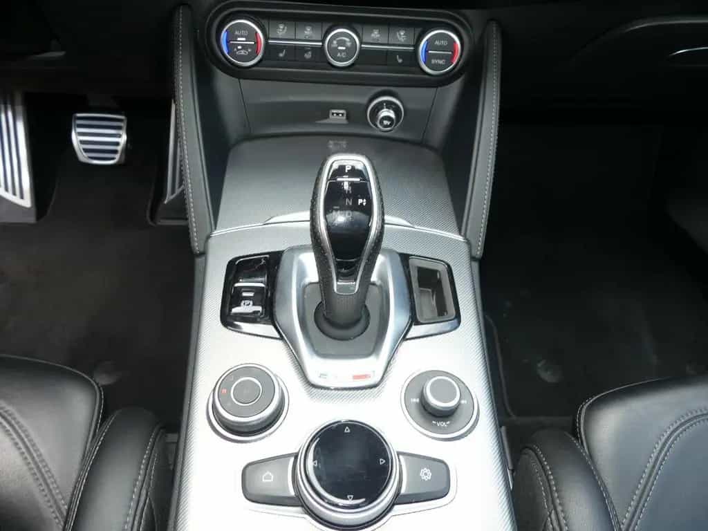 Alfa Romeo Stelvio Veloce 2.2 Diesel AT8-Q4 05/2021-photo-11