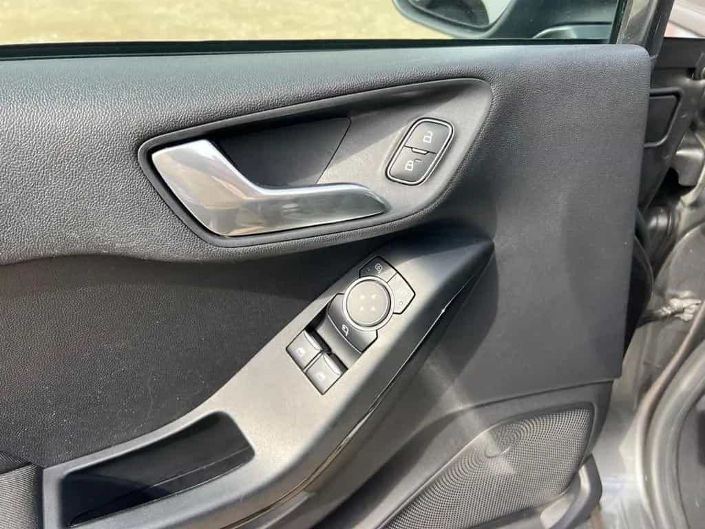 Ford Fiesta Cool & Connect 06/2019-photo-12