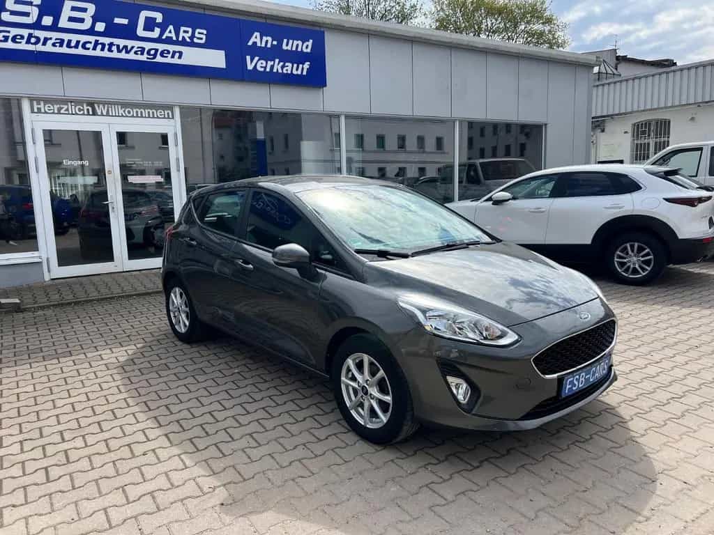 Ford Fiesta Cool & Connect 06/2019-photo-2