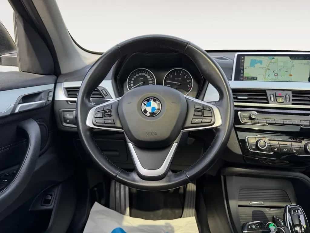 BMW X1 sDrive 20 i xDrive Navi LED Panorama Head-Up 10/2018-photo-11