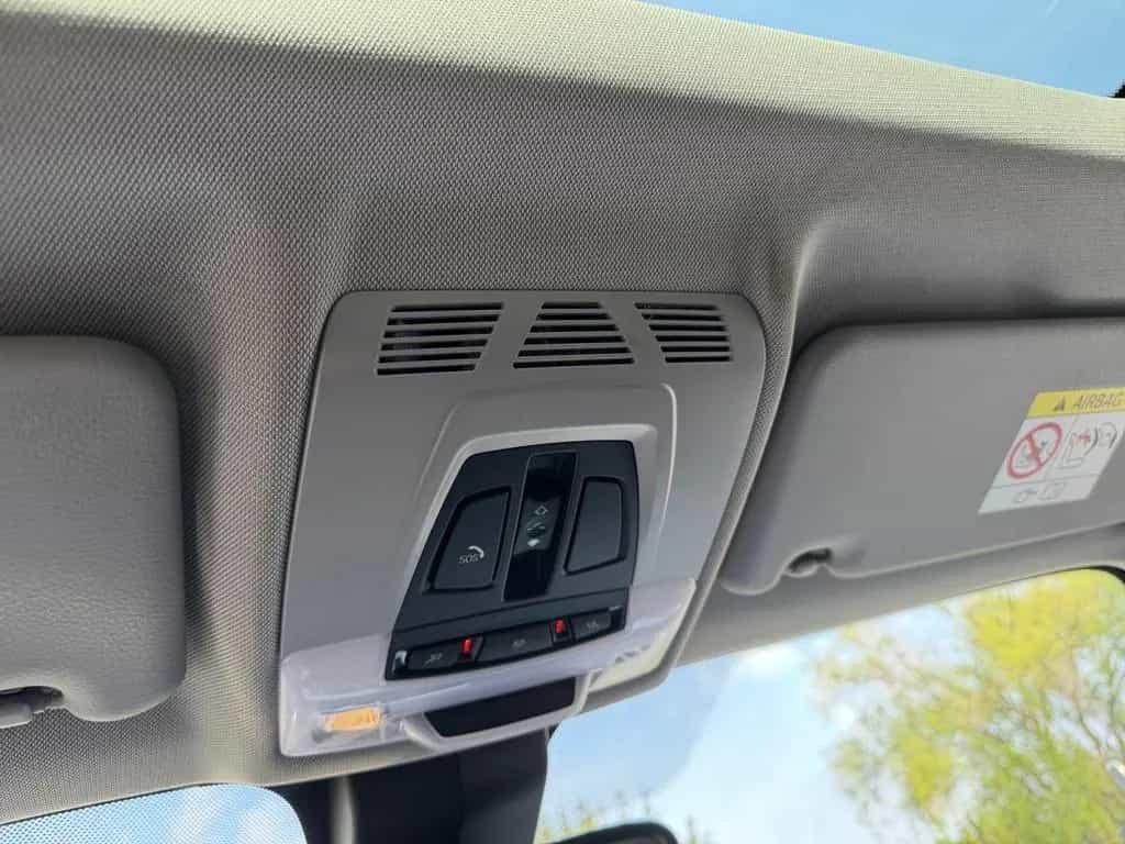 BMW X1 sDrive 20 i xDrive Navi LED Panorama Head-Up 10/2018-photo-19