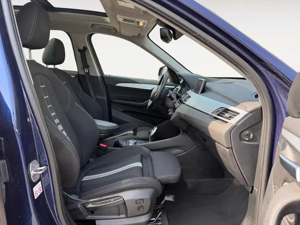 BMW X1 sDrive 20 i xDrive Navi LED Panorama Head-Up 10/2018-photo-7