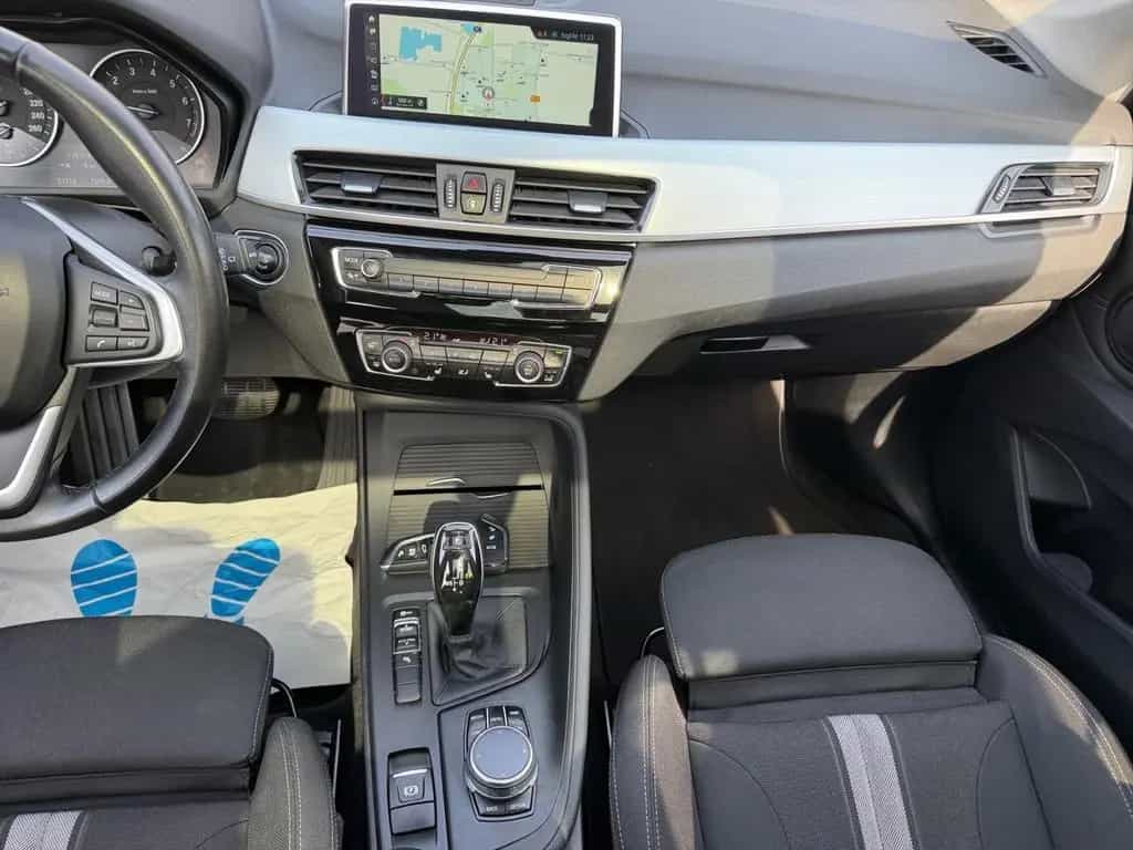 BMW X1 sDrive 20 i xDrive Navi LED Panorama Head-Up 10/2018-photo-8