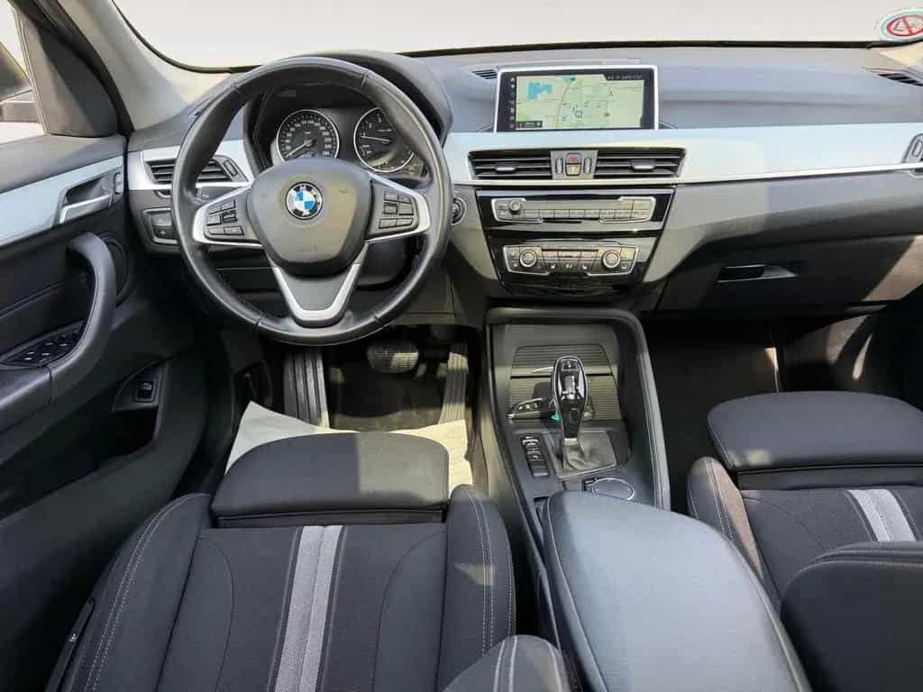 BMW X1 sDrive 20 i xDrive Navi LED Panorama Head-Up 10/2018-photo-9