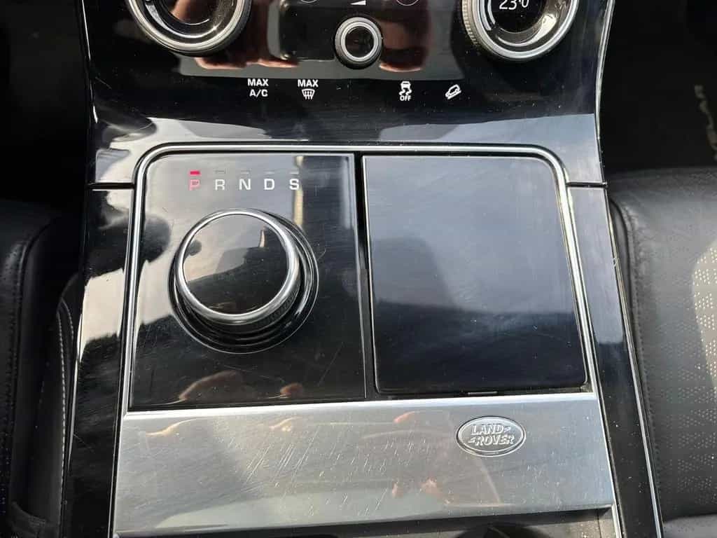 Land Rover Range Rover Rover Velar HSE 360°LEDER PAKET*AHK*HEADUP 03/2019-photo-21