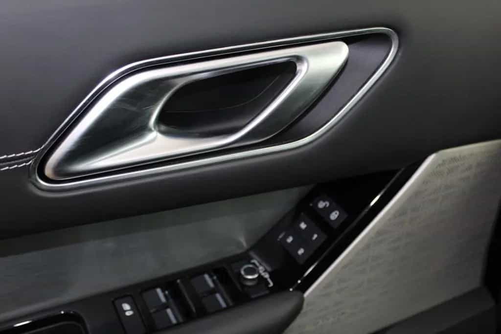 Land Rover Range Rover Rover Velar HSE 360°LEDER PAKET*AHK*HEADUP 03/2019-photo-24