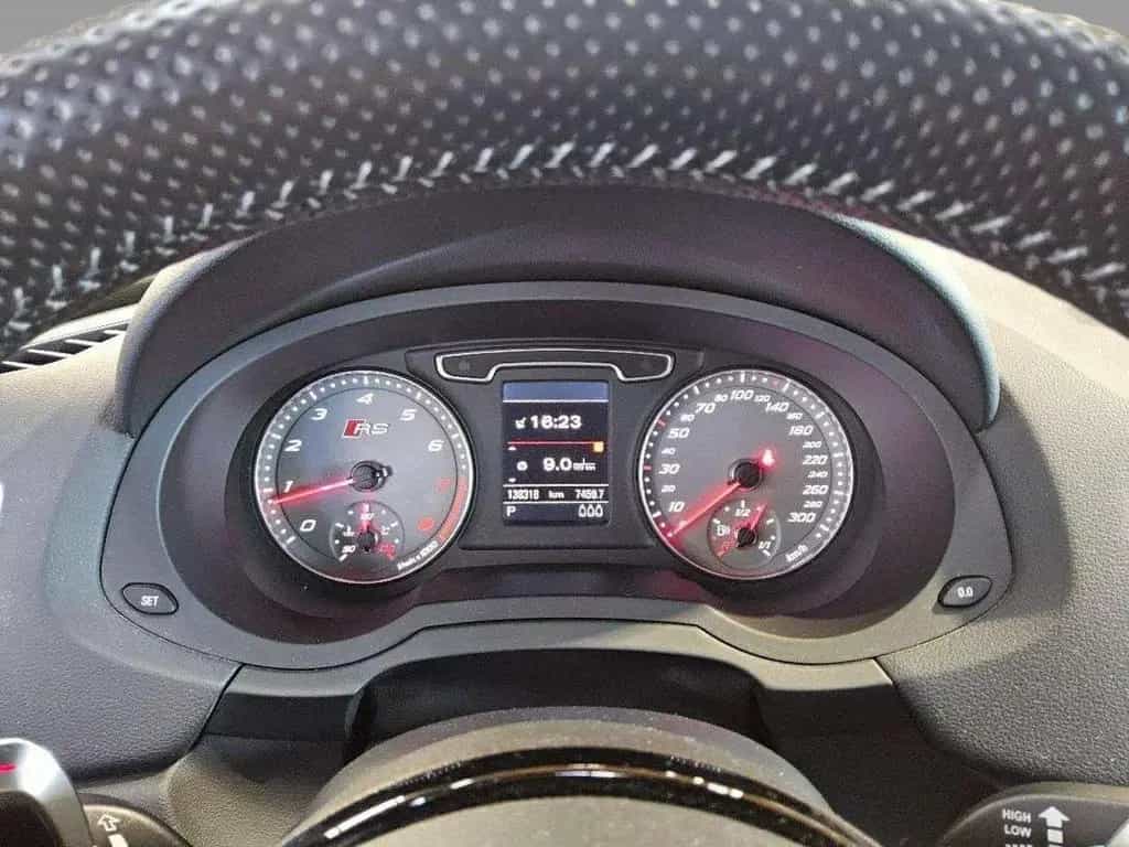Audi RSQ3 RS Q3 2.5 TFSI quattro APP+PANO+ALCAN+NAVI+PDC 12/2014-photo-4