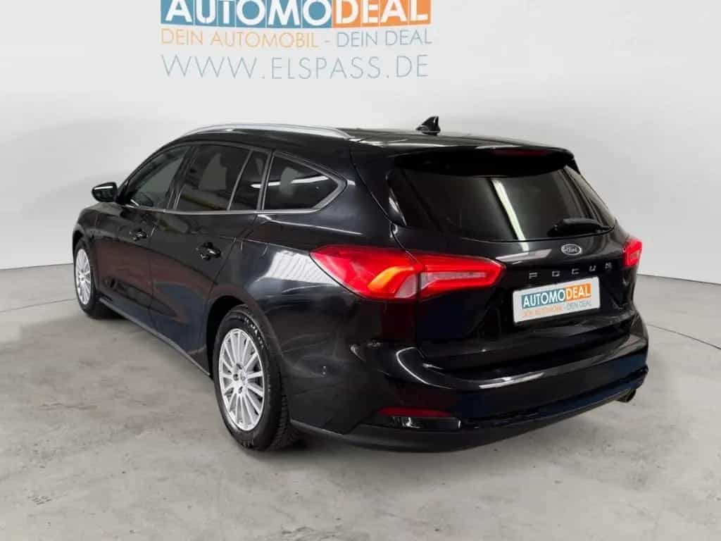 Ford Focus Turnier Titanium NAV LED KAMERA ACC SITZ.H 03/2019-photo-6