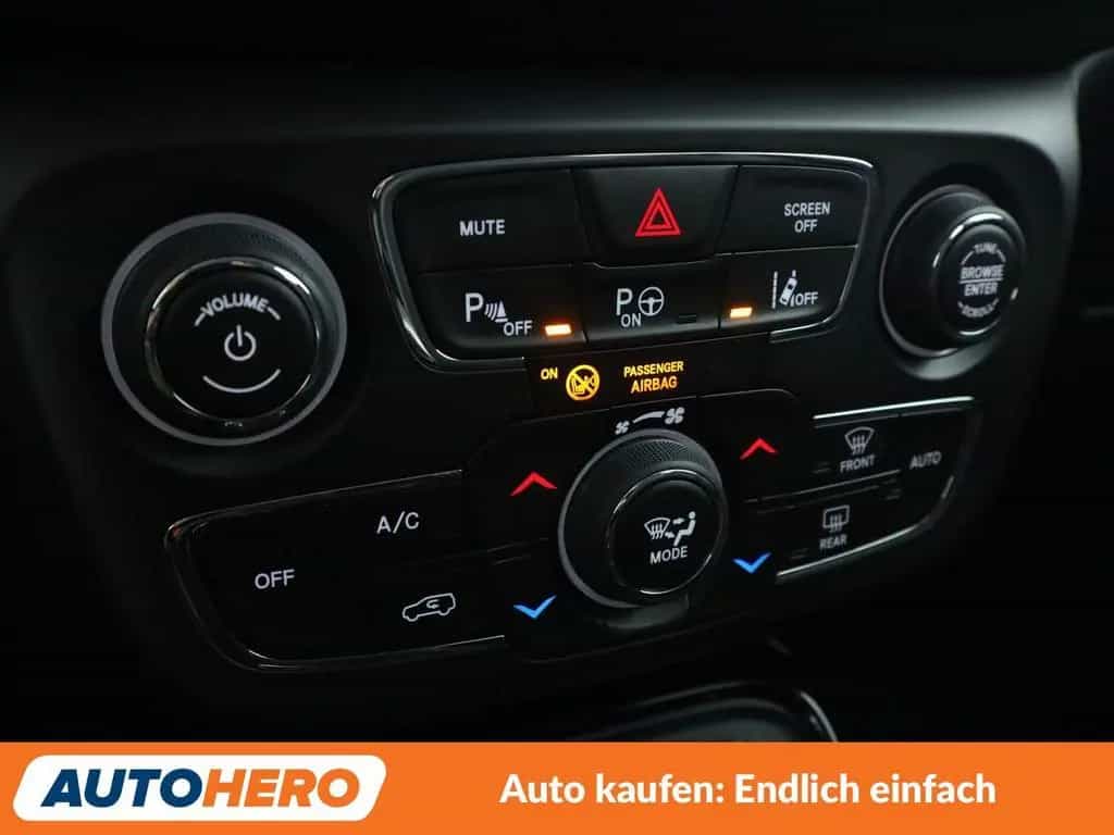 Jeep Compass 2.0 M-Jet Limited 4WD Aut.*NAV*TEMP*CAM* 09/2017-photo-25