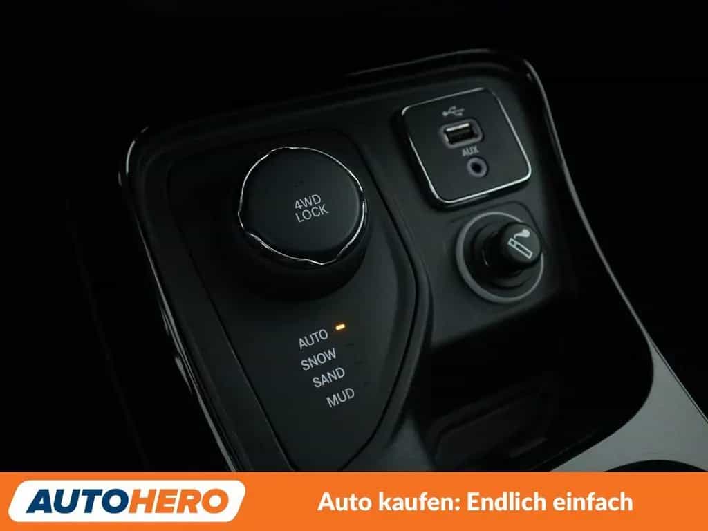 Jeep Compass 2.0 M-Jet Limited 4WD Aut.*NAV*TEMP*CAM* 09/2017-photo-27