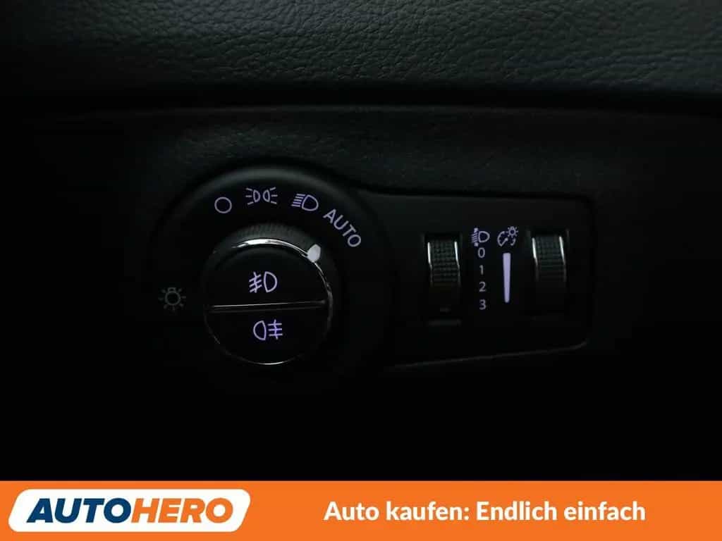 Jeep Compass 2.0 M-Jet Limited 4WD Aut.*NAV*TEMP*CAM* 09/2017-photo-31