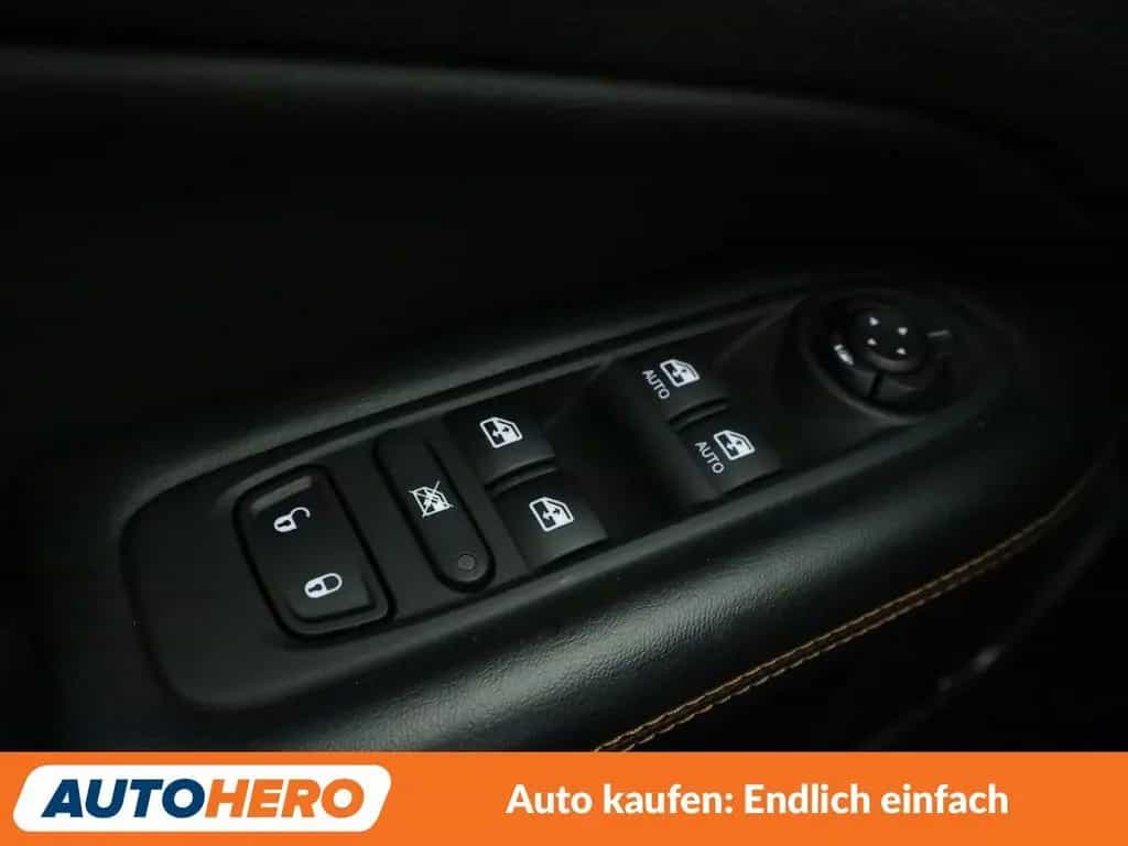 Jeep Compass 2.0 M-Jet Limited 4WD Aut.*NAV*TEMP*CAM* 09/2017-photo-32