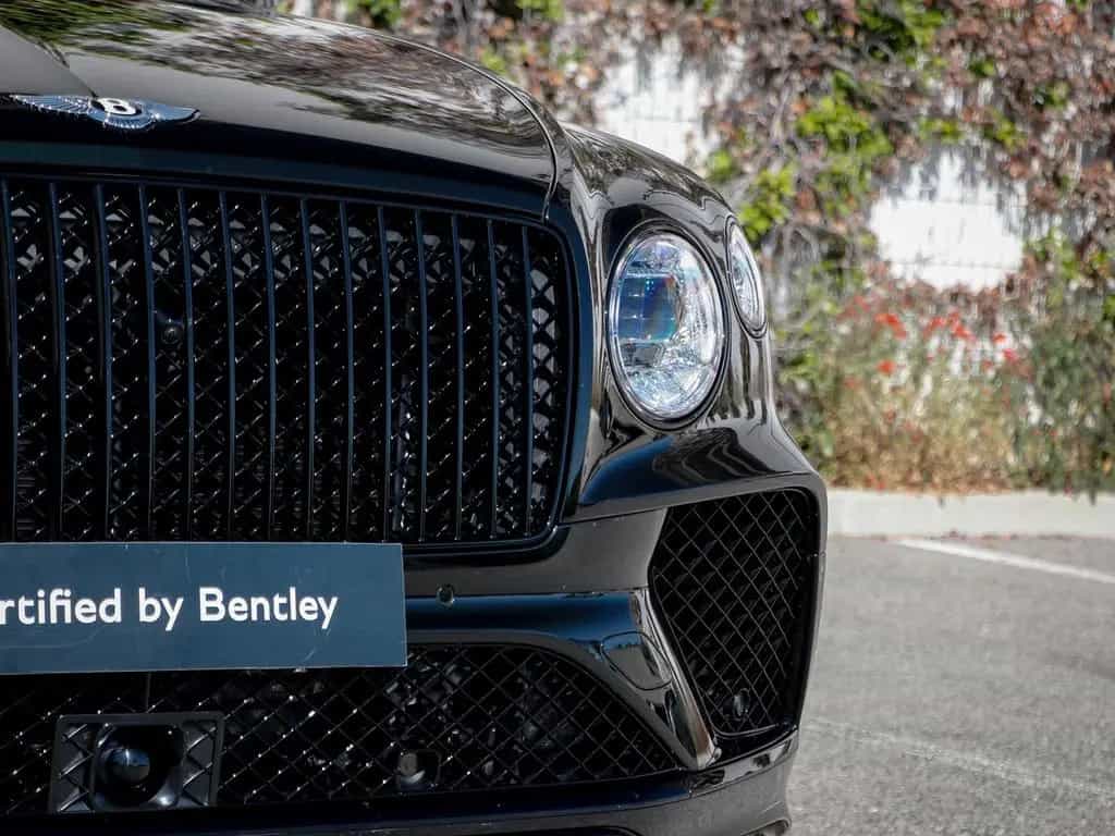 Bentley Bentayga Azure V8 4.0 550hp 07/2025-photo-10
