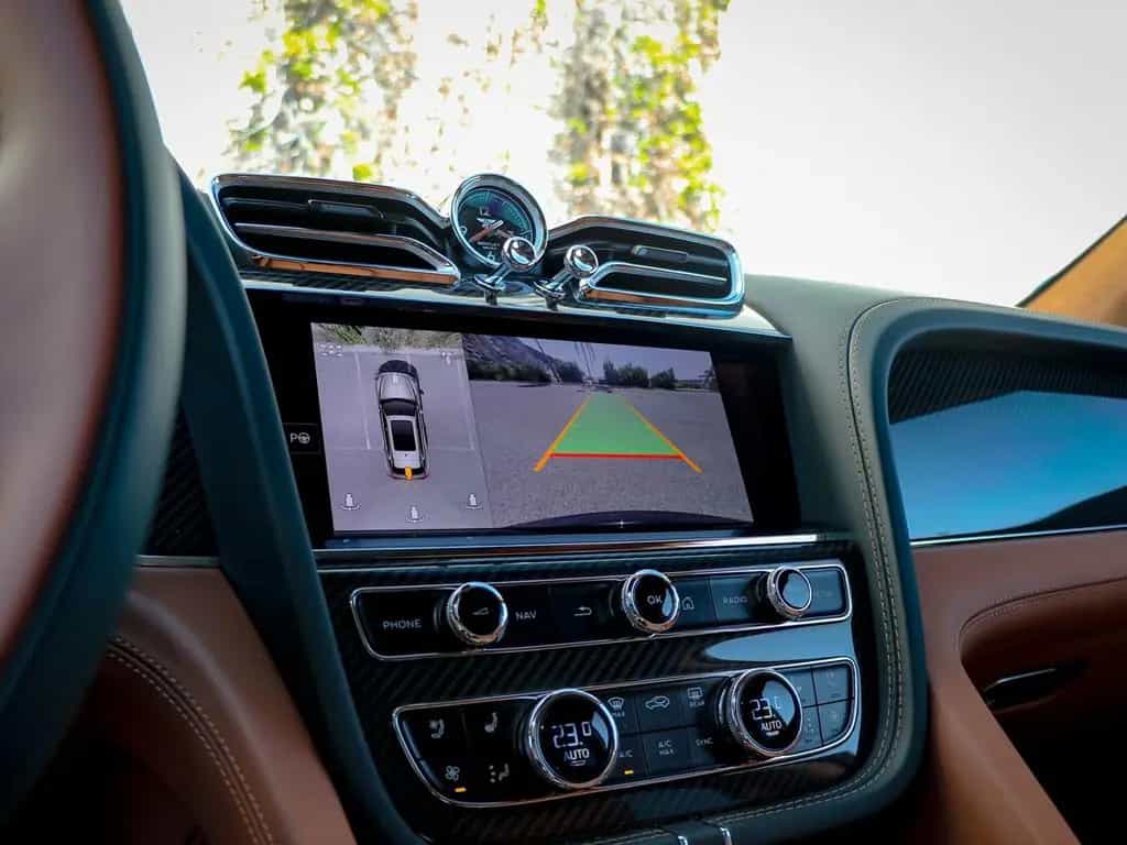 Bentley Bentayga Azure V8 4.0 550hp 07/2025-photo-37