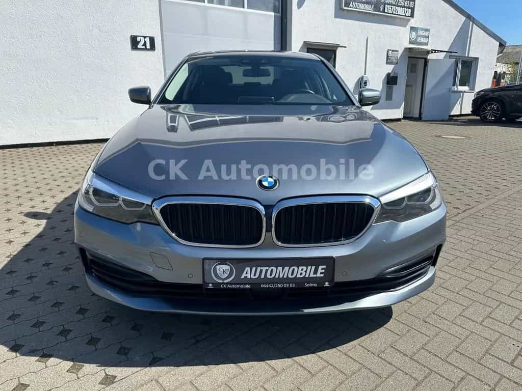 BMW 5 Series 530 i Lim. xDrive Sport Line/Navi/Leder/LED/Kam. 08/2020-photo-1