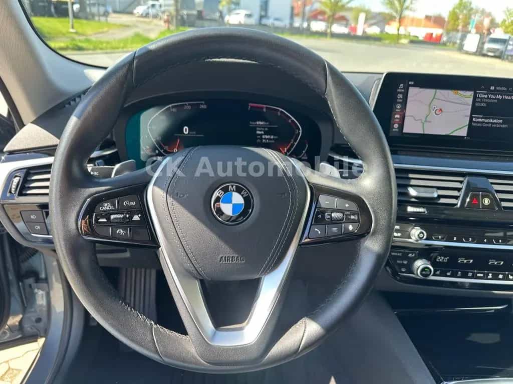 BMW 5 Series 530 i Lim. xDrive Sport Line/Navi/Leder/LED/Kam. 08/2020-photo-12