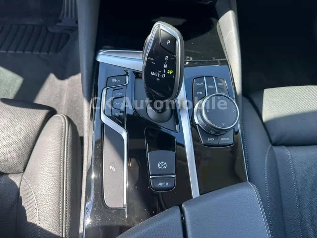 BMW 5 Series 530 i Lim. xDrive Sport Line/Navi/Leder/LED/Kam. 08/2020-photo-15