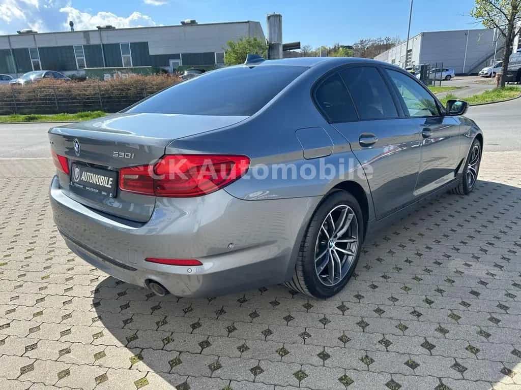 BMW 5 Series 530 i Lim. xDrive Sport Line/Navi/Leder/LED/Kam. 08/2020-photo-4