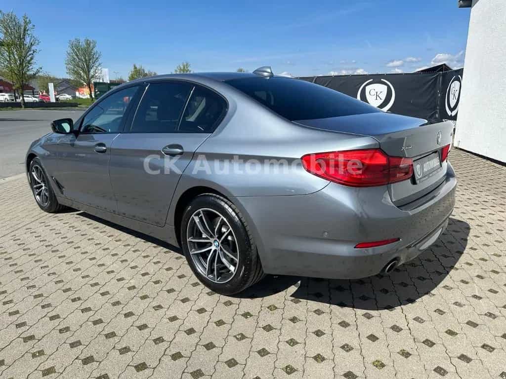 BMW 5 Series 530 i Lim. xDrive Sport Line/Navi/Leder/LED/Kam. 08/2020-photo-6