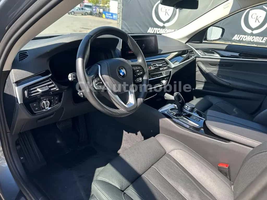 BMW 5 Series 530 i Lim. xDrive Sport Line/Navi/Leder/LED/Kam. 08/2020-photo-9