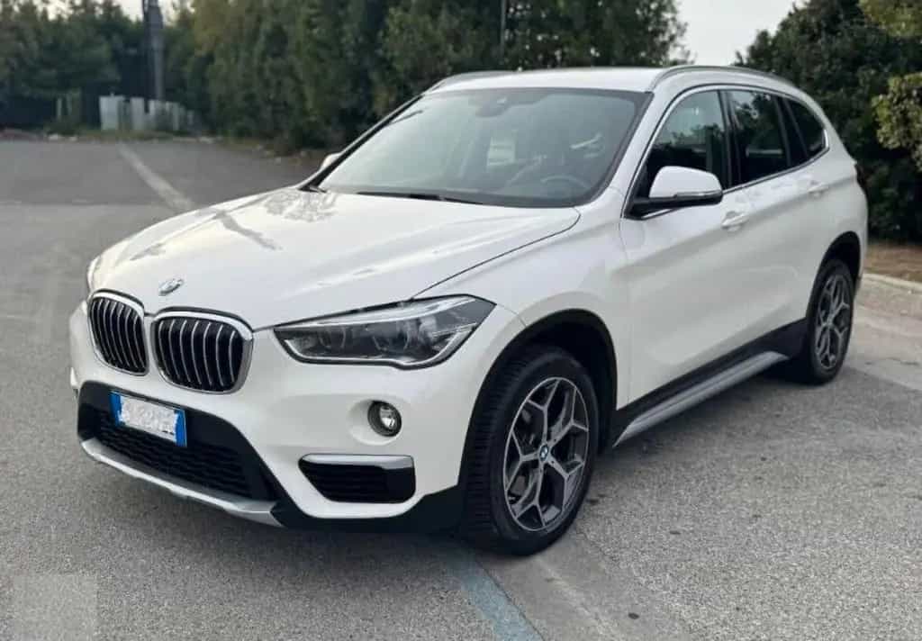 BMW X1 Bmw X1 sDrive18d Sport 02/2019-photo-1