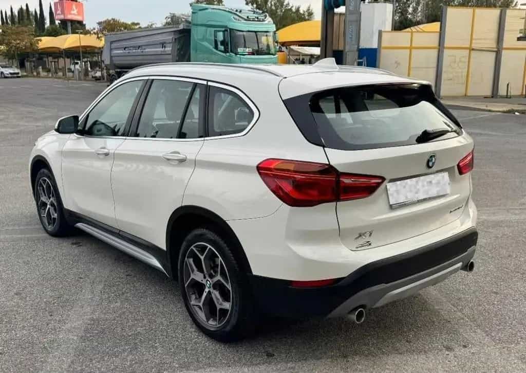 BMW X1 Bmw X1 sDrive18d Sport 02/2019-photo-3