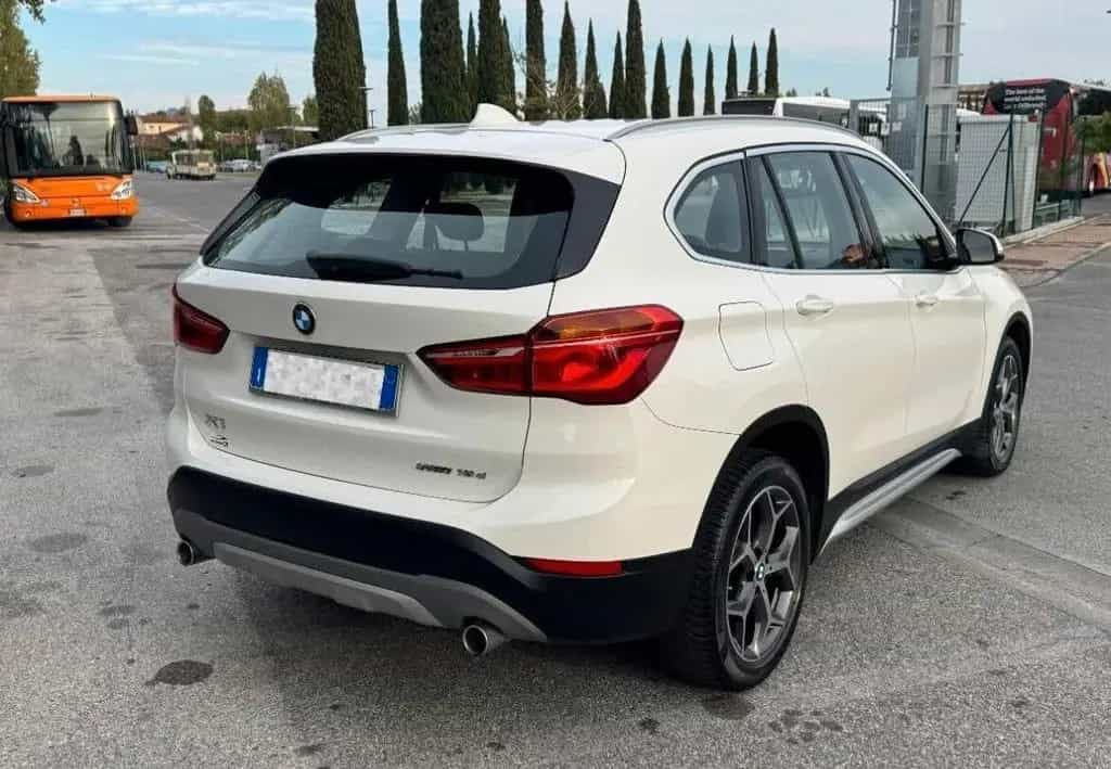 BMW X1 Bmw X1 sDrive18d Sport 02/2019-photo-4