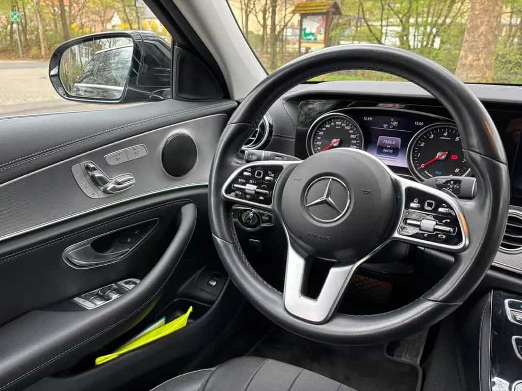 Mercedes-Benz E-Class 200 T Autom. Mild Hybrid 197PS 09/2019-photo-12