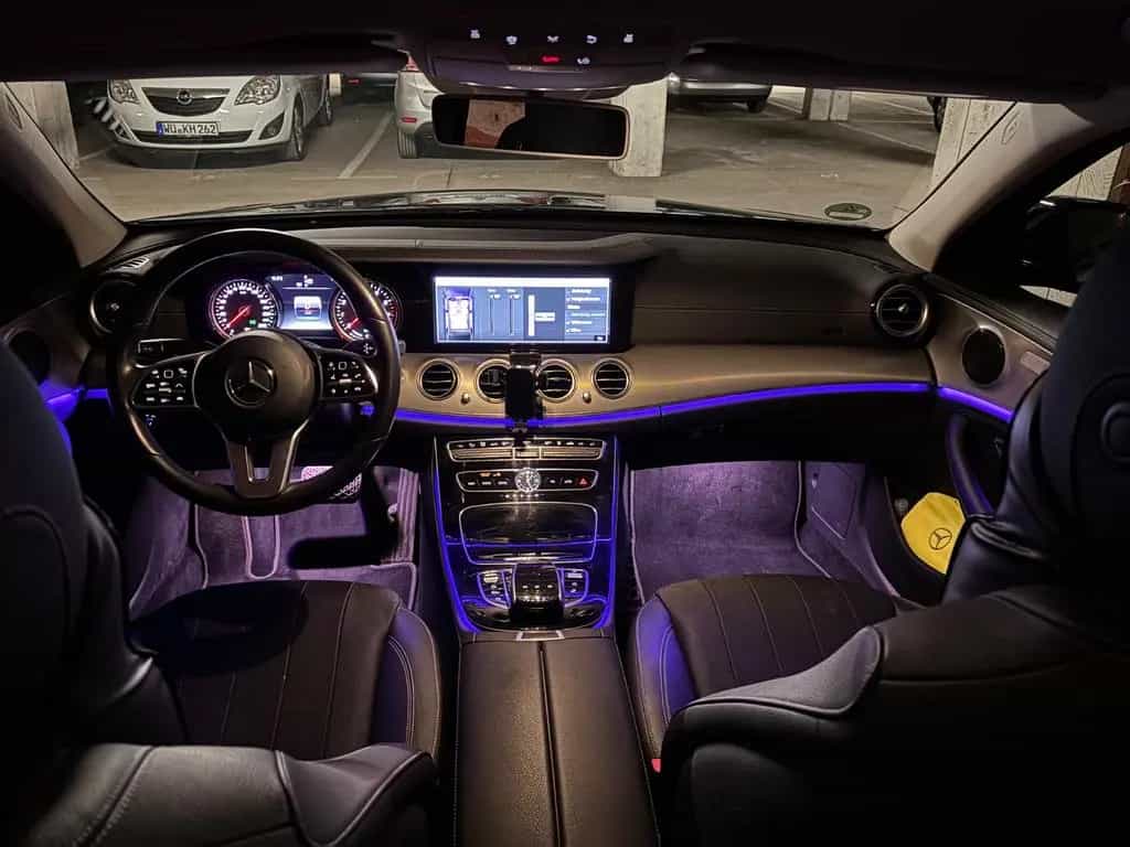 Mercedes-Benz E-Class 200 T Autom. Mild Hybrid 197PS 09/2019-photo-5