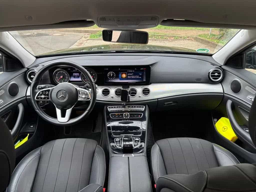 Mercedes-Benz E-Class 200 T Autom. Mild Hybrid 197PS 09/2019-photo-6