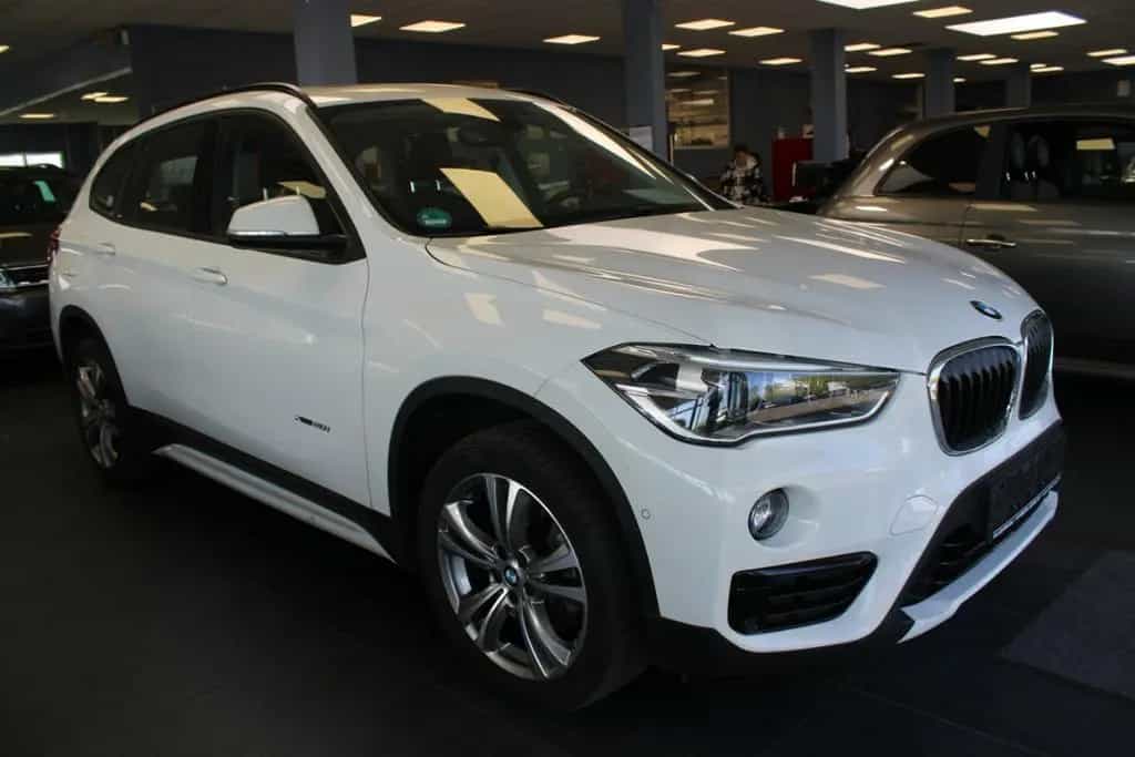BMW X1 xDrive20i Aut. Sport Line 09/2017-photo-0