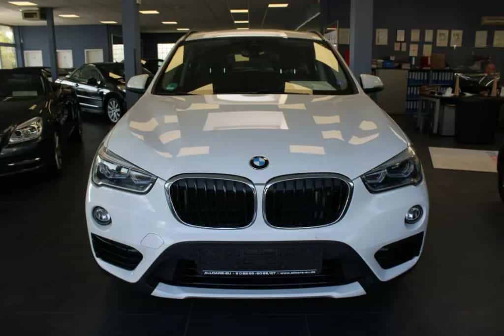 BMW X1 xDrive20i Aut. Sport Line 09/2017-photo-1