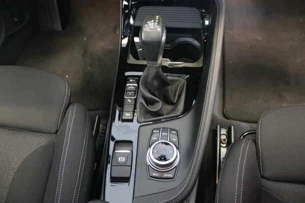 BMW X1 xDrive20i Aut. Sport Line 09/2017-photo-11