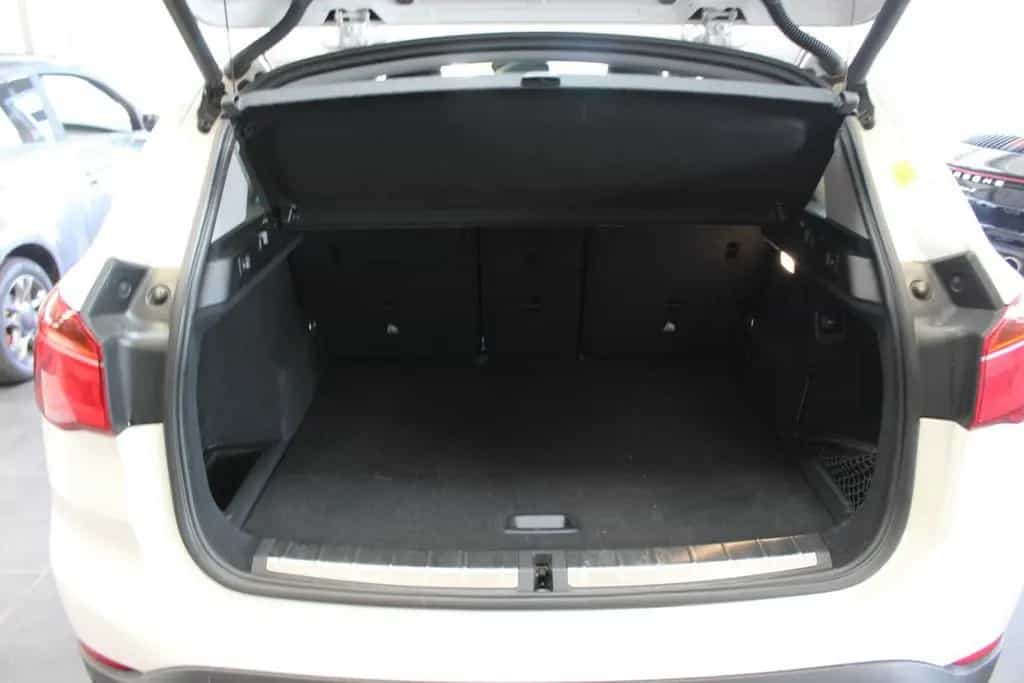 BMW X1 xDrive20i Aut. Sport Line 09/2017-photo-5