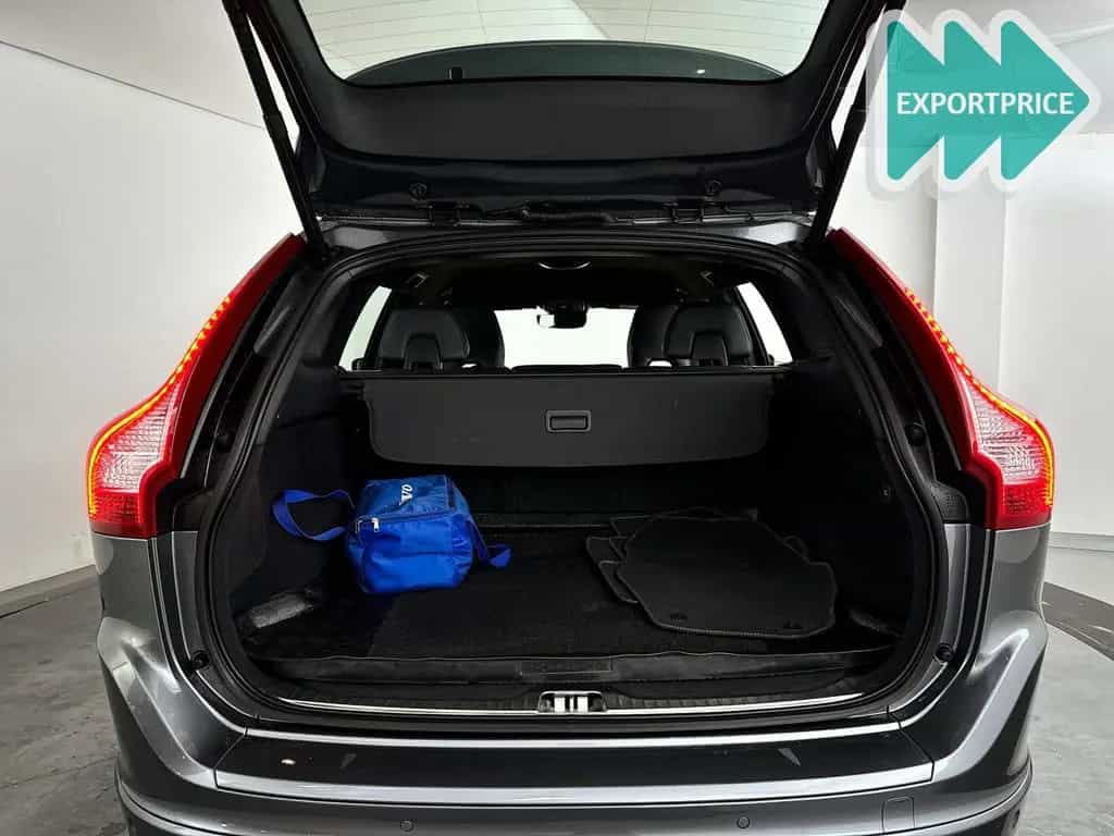 Volvo XC60 T5 FWD R-Design | Park assist | sitzheizung 02/2016-photo-12