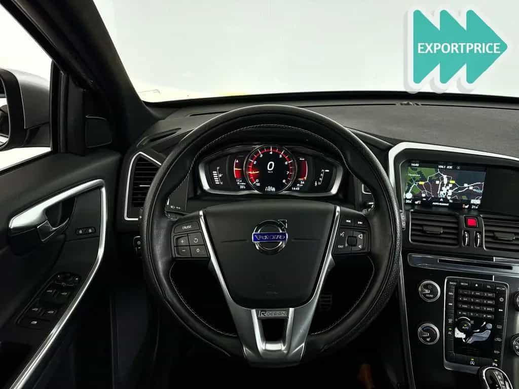 Volvo XC60 T5 FWD R-Design | Park assist | sitzheizung 02/2016-photo-15