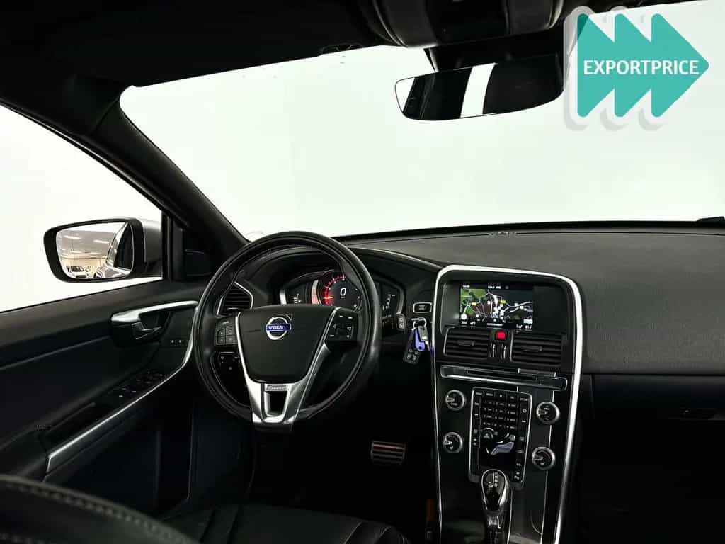 Volvo XC60 T5 FWD R-Design | Park assist | sitzheizung 02/2016-photo-7