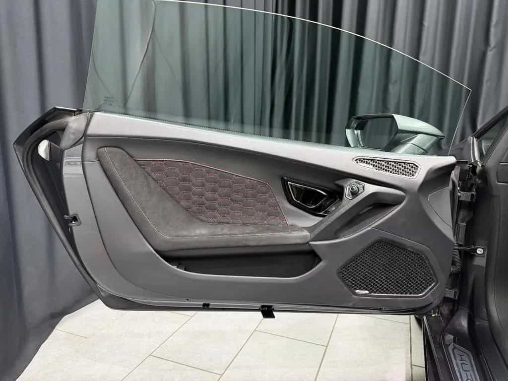 Lamborghini Huracan EVO LP640|LIFT|SENSONUM|KAMERA|AD PERSON 07/2019-photo-31
